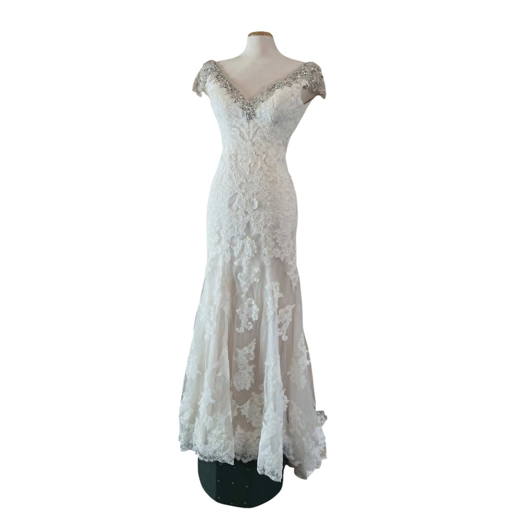 Beaded Lace Mermaid‎ Wedding Dress V-Neck Cap Sleeve Low Back Bridal Gown White